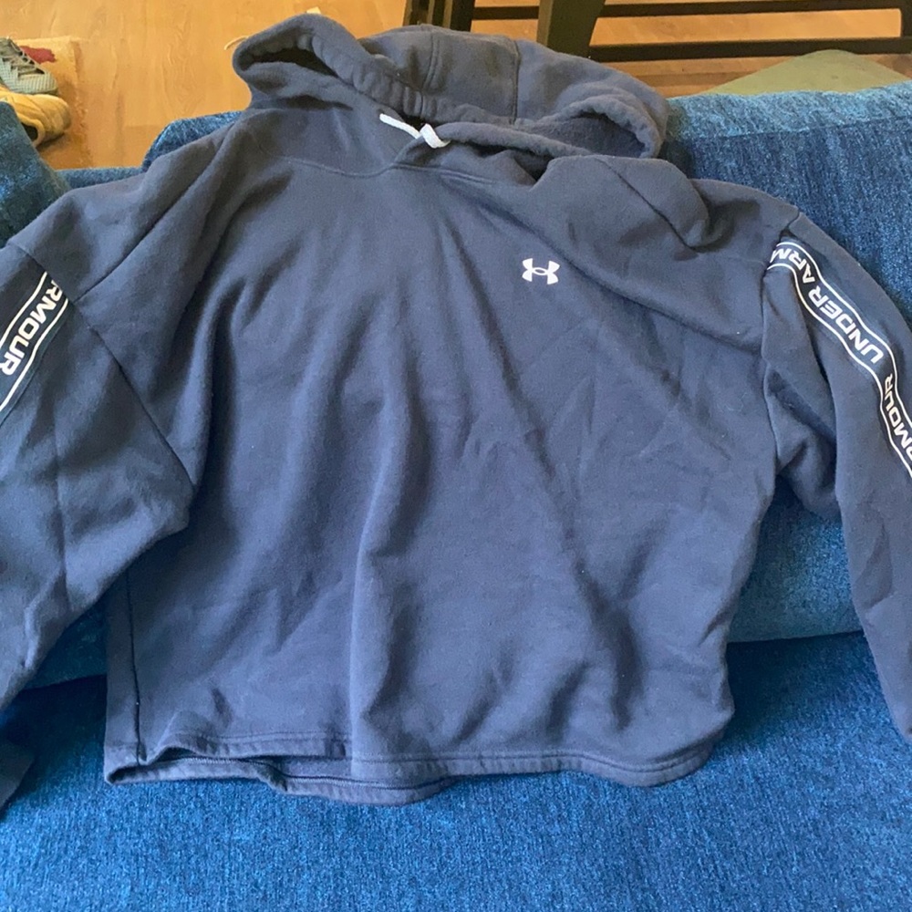 Under armor crop hoodie